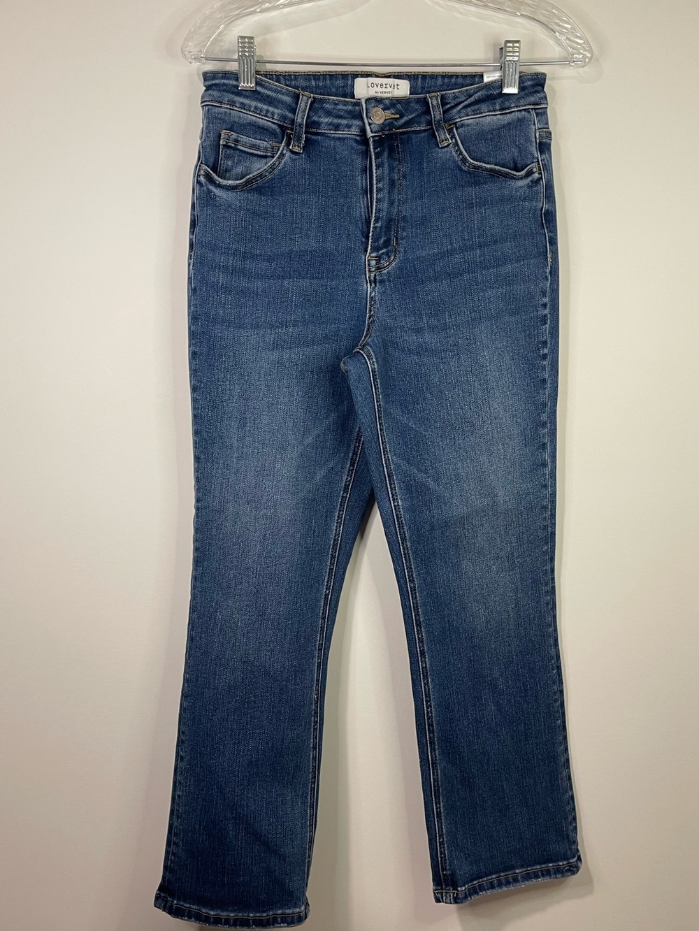 Vervet mid rise Straight Leg Jeans in Medium Blue